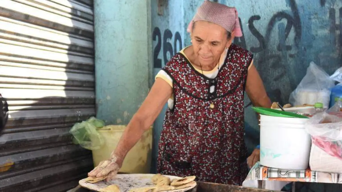 SR DELAS QUESADILLAES (1)