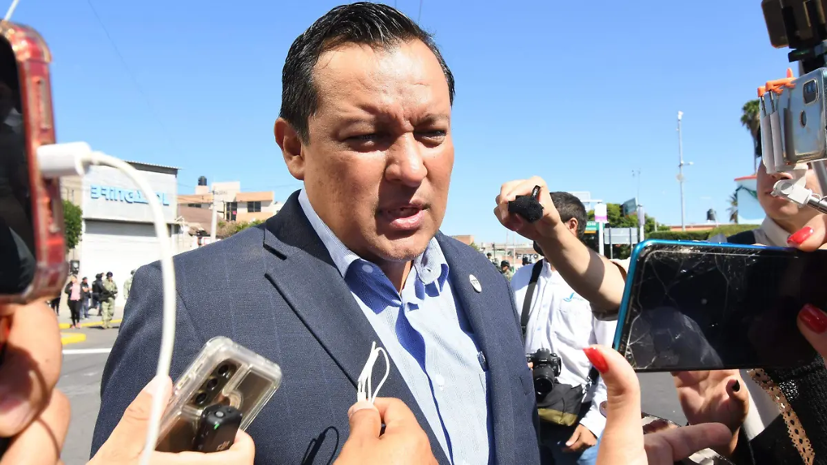 SECRETARIO-DE-SALUD (2)