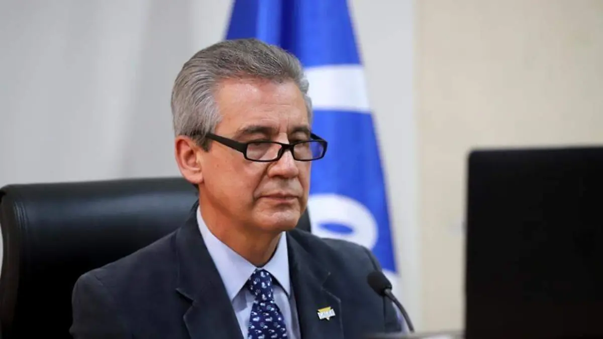 HÉCTOR LÓPEZ SANTILLANA