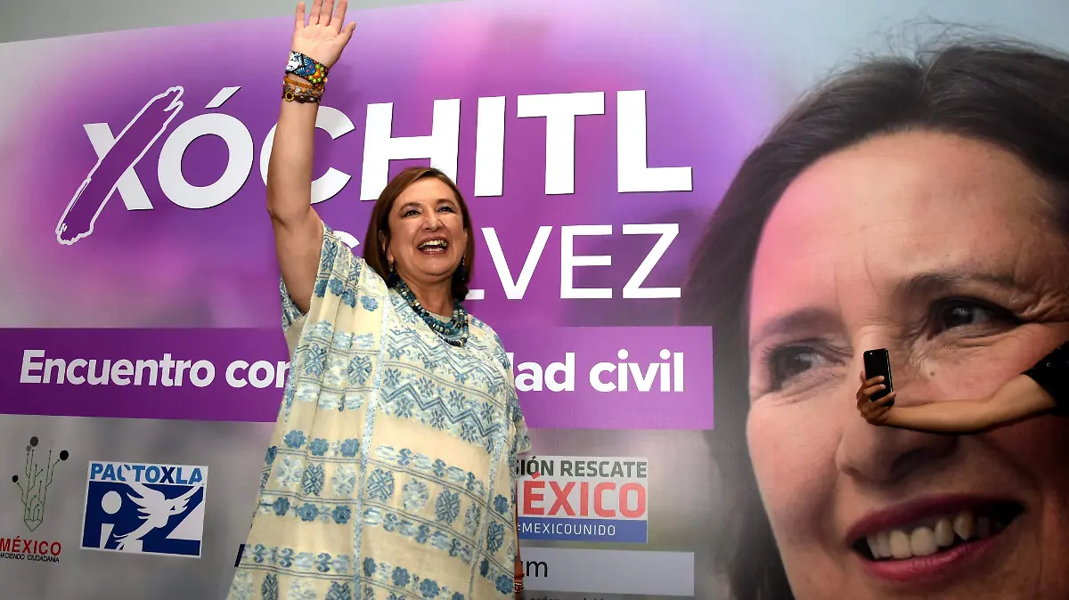 XOCHITL GALVEZ (13)