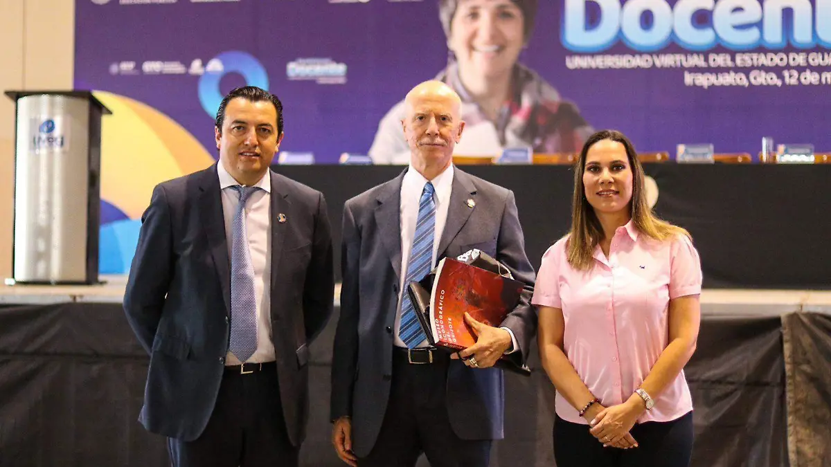 Conmemoran-Día-del-maestro