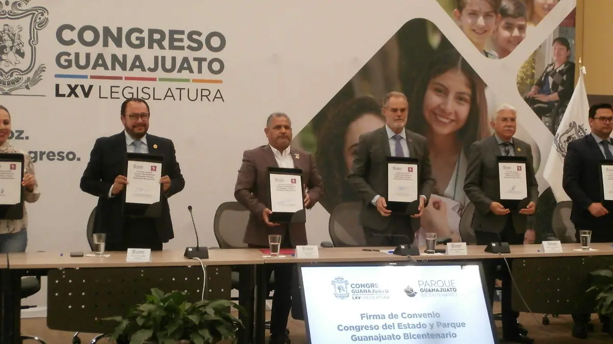 Con-la-presencia-de-más-familias