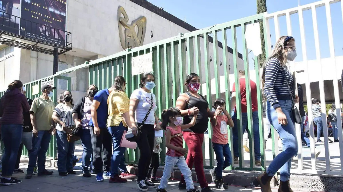 FCO CARMONA - VACUNAS (7)