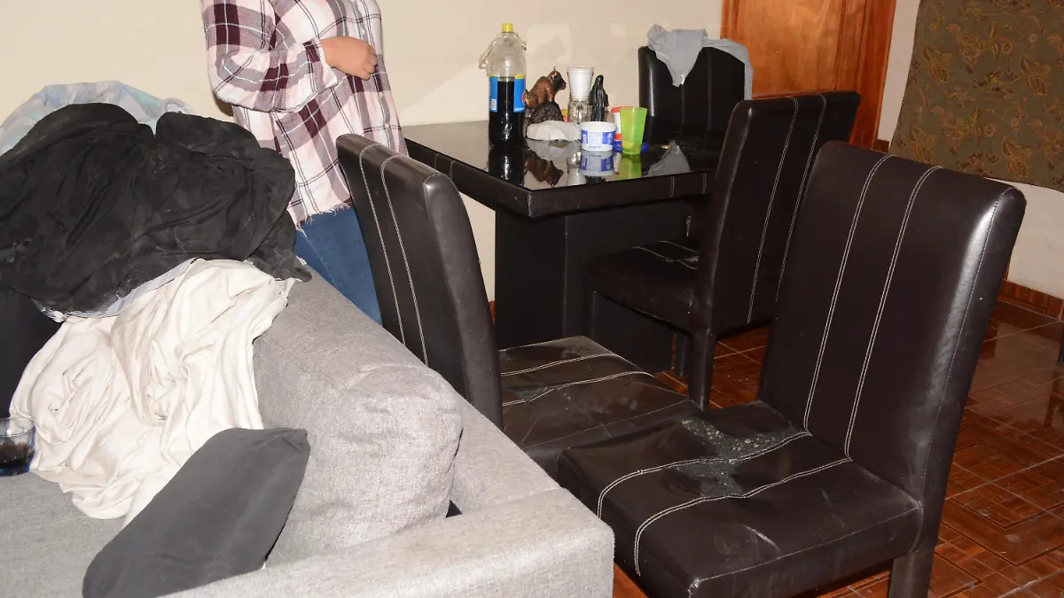 Los-policías-rasgaron