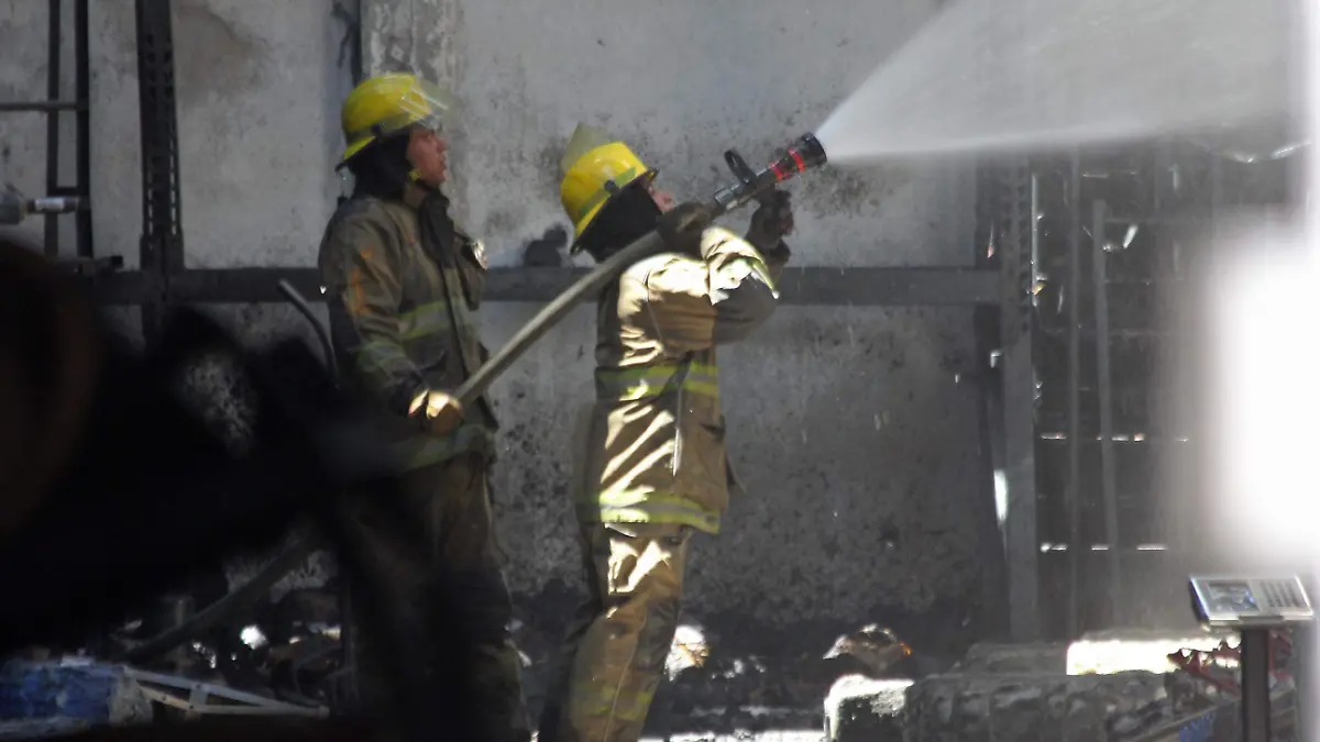 FCO MEZA - BOMBEROS (2)