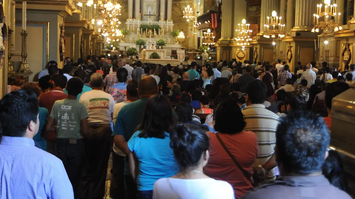 1CARO FESTIVIDAD (6)