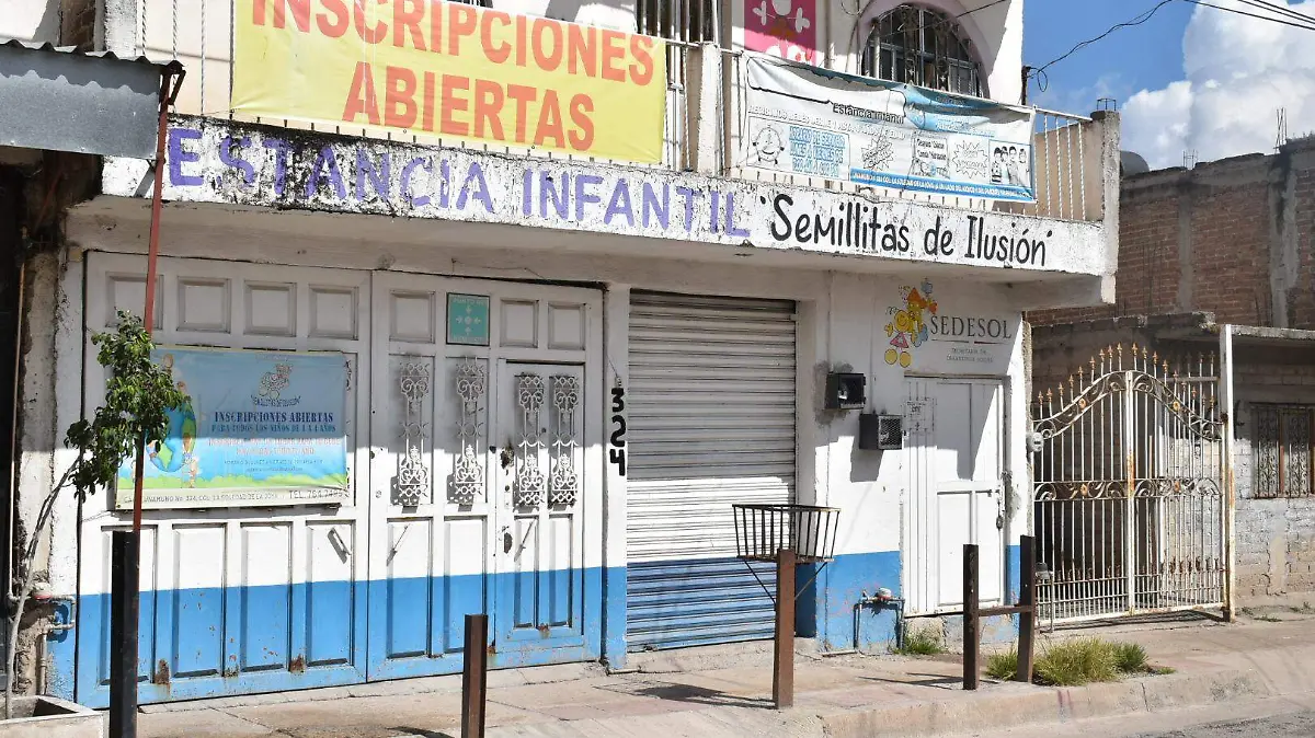 ESTANCIAS - EDGAR CAMACHO 1