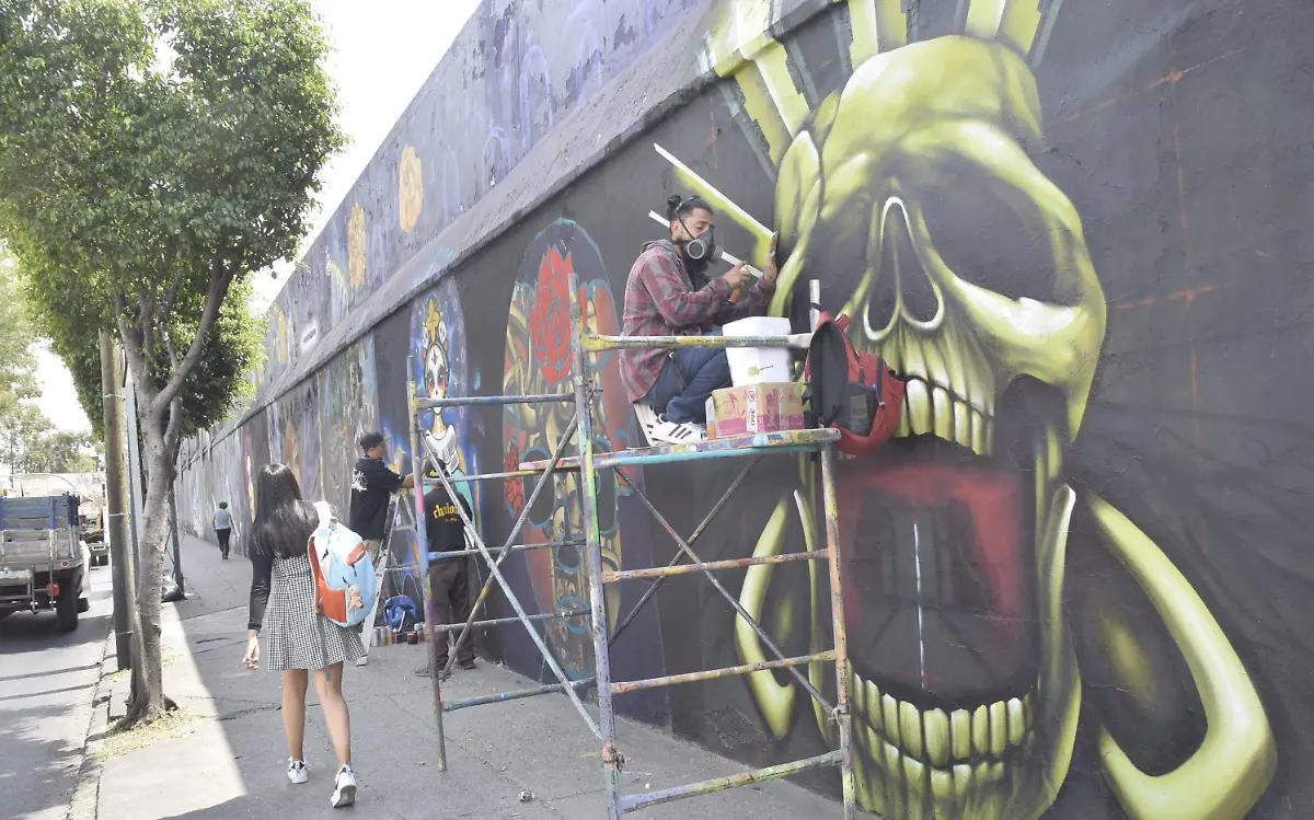 F CARMONA PANTEON GRAFFITI (9)
