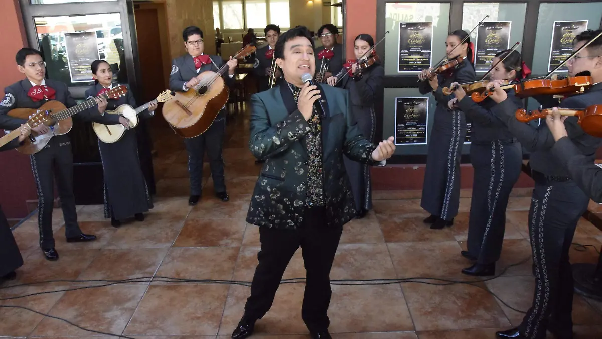 F CARMONA TRIBUTO A JUANGA (6)