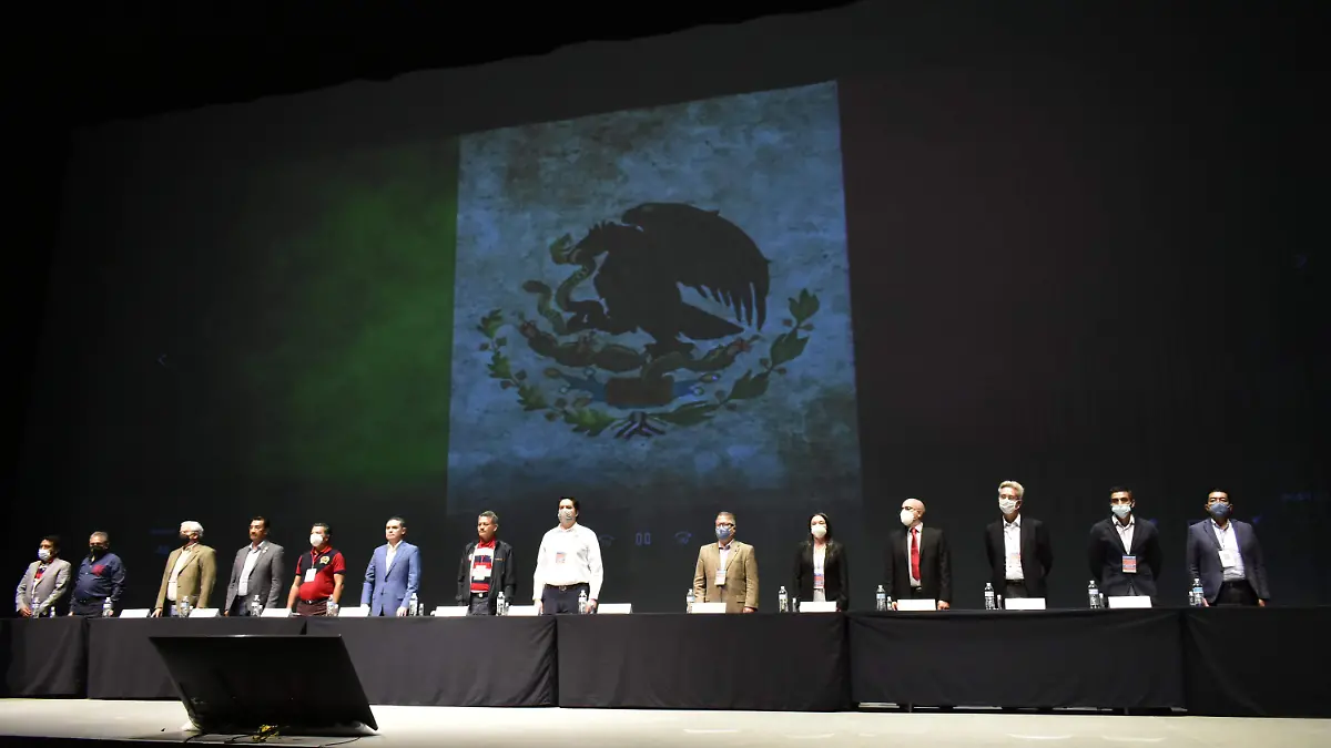 Cientos-de-agremiados-1-okokok