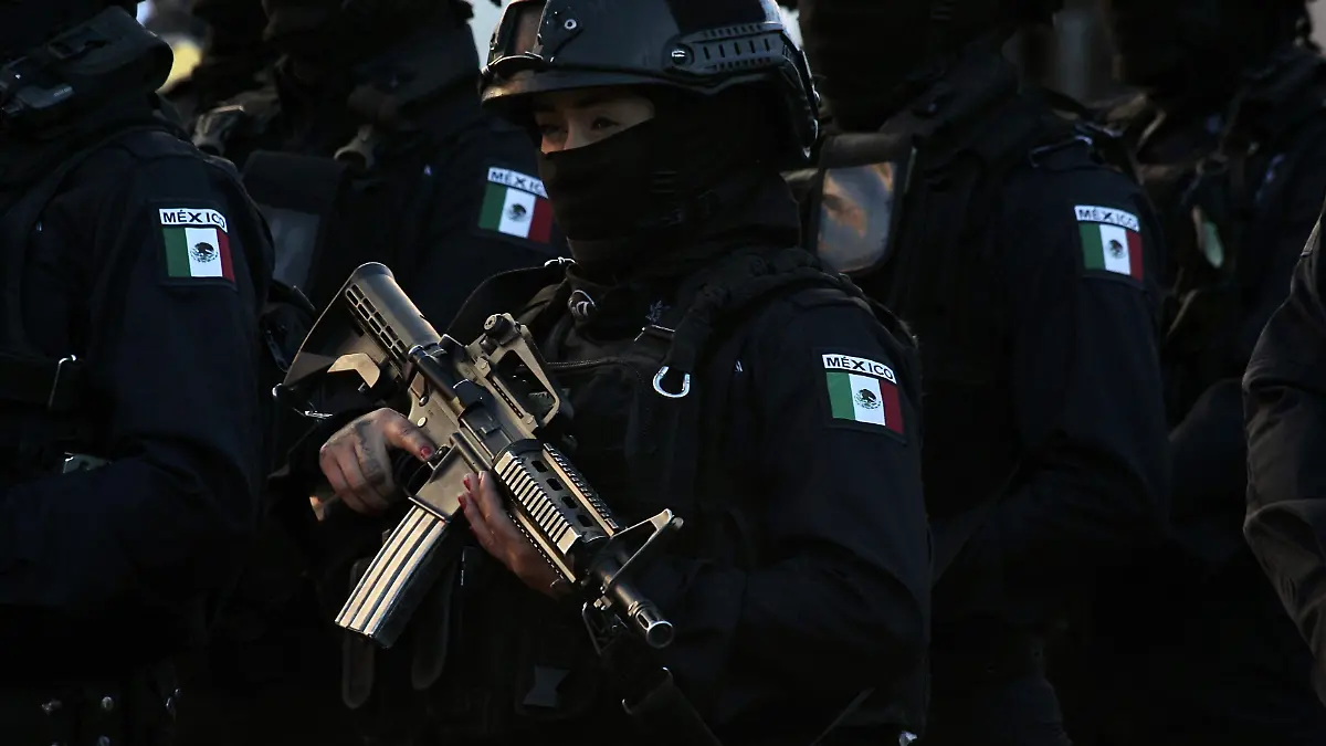 FCO MEZA - POLICÍAS (1)