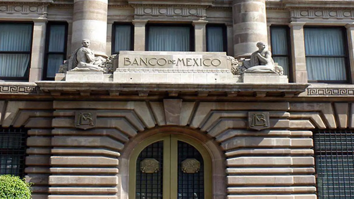 FOTO EL SOL DE MEXICO - BANCO 