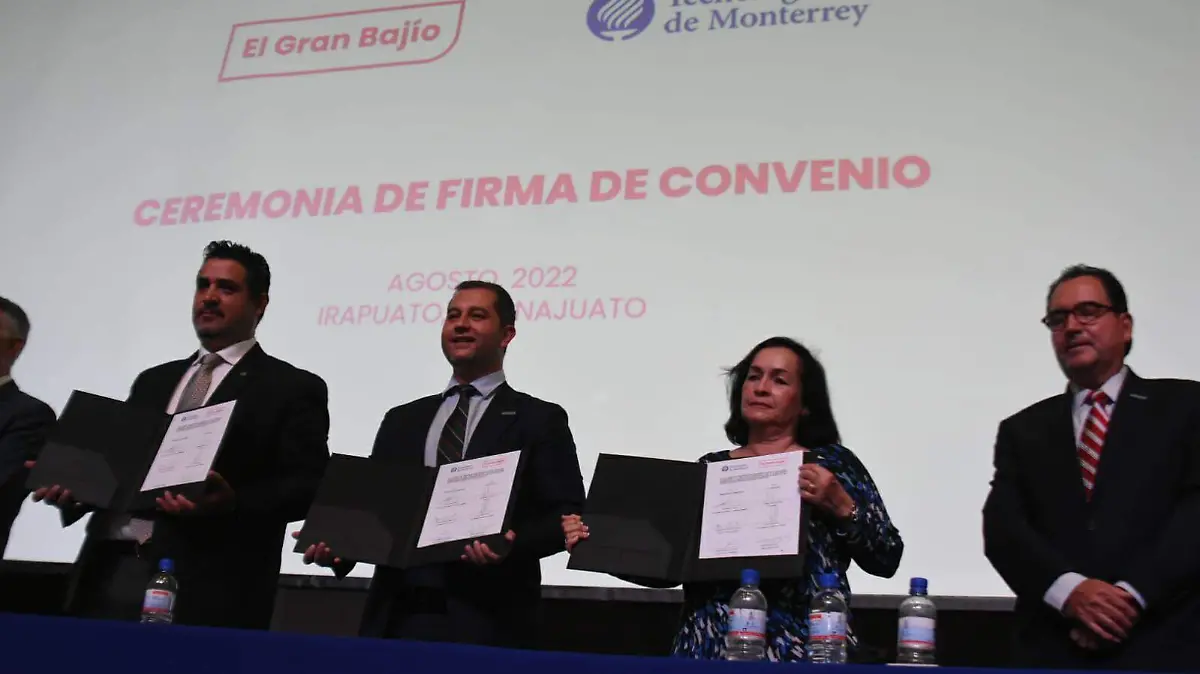 Firman-convenio-Tec-de-Monterrey (2)