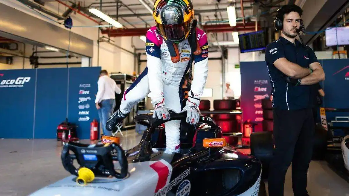 WhatsApp Image 2023-02-19 at 12.08.40 PM