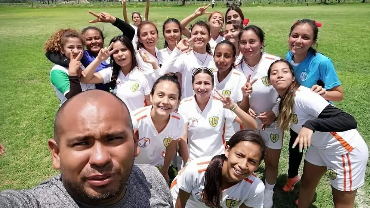 Esmeraldas Triunfo 2