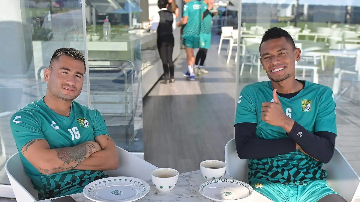 Jean Meneses y Tesillo - Colombia