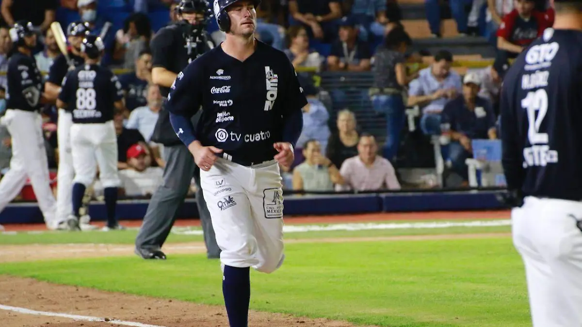 Bravos-Saraperos (2)