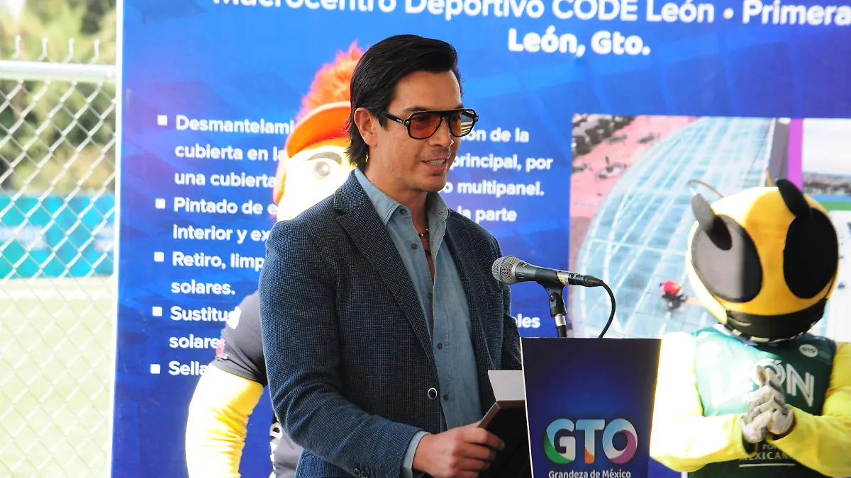 E.CAMACHO - NACHO LEON 3