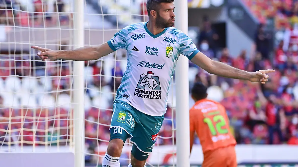 EMMANUEL GIGLIOTTI (2)