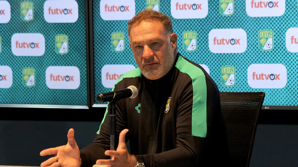 FCO MEZA - ADRIAN MARTINEZ (2)