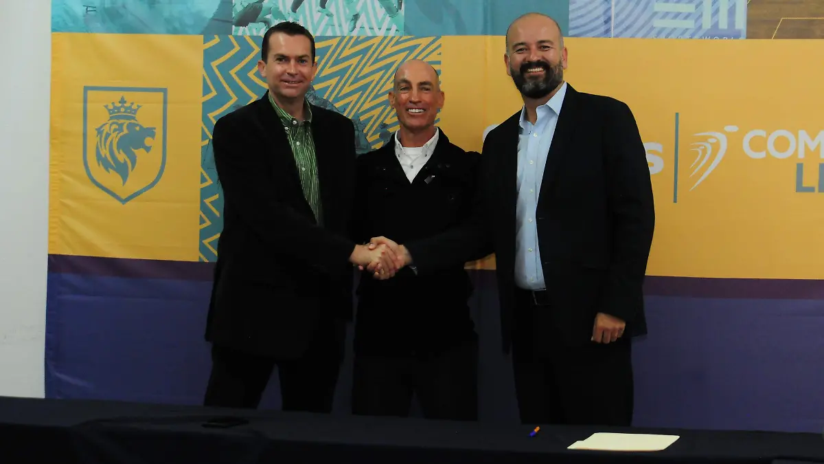 E.CAMACHO - DIRECTOR COMUDE 7