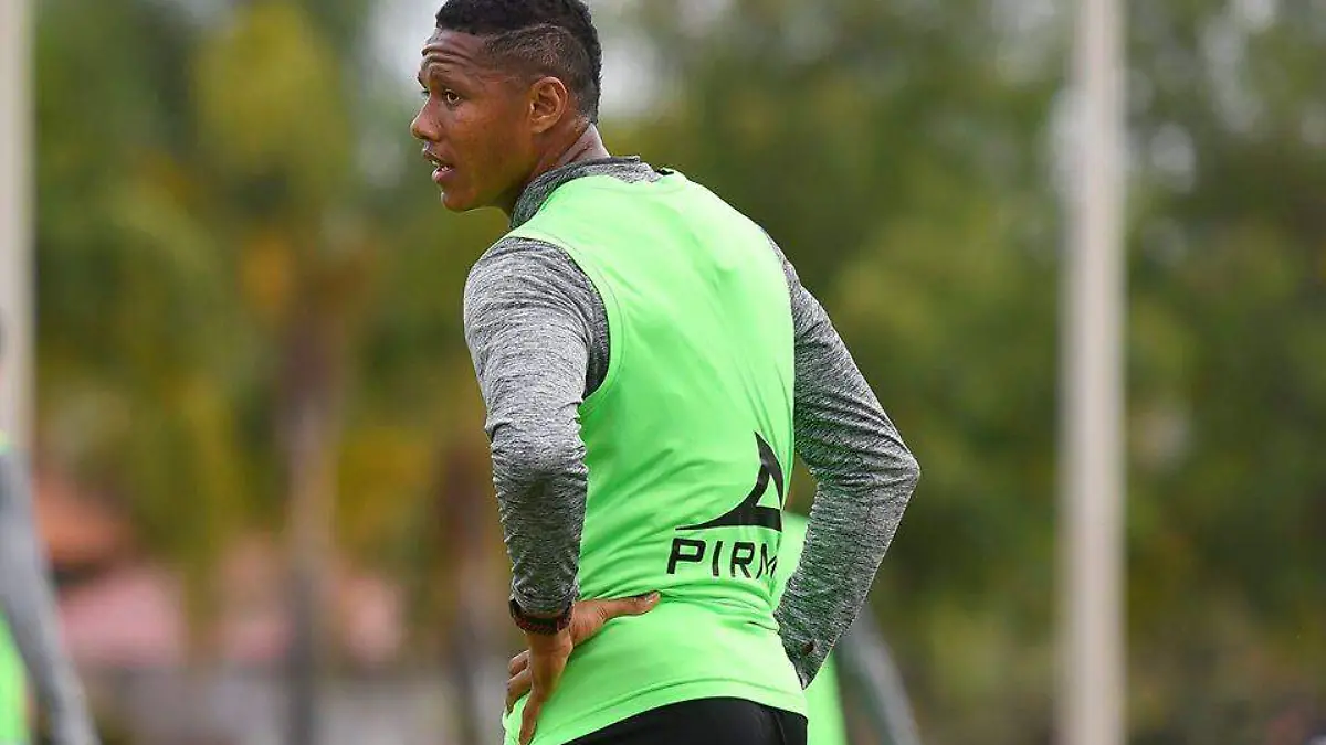 YAIRO MORENO (4)
