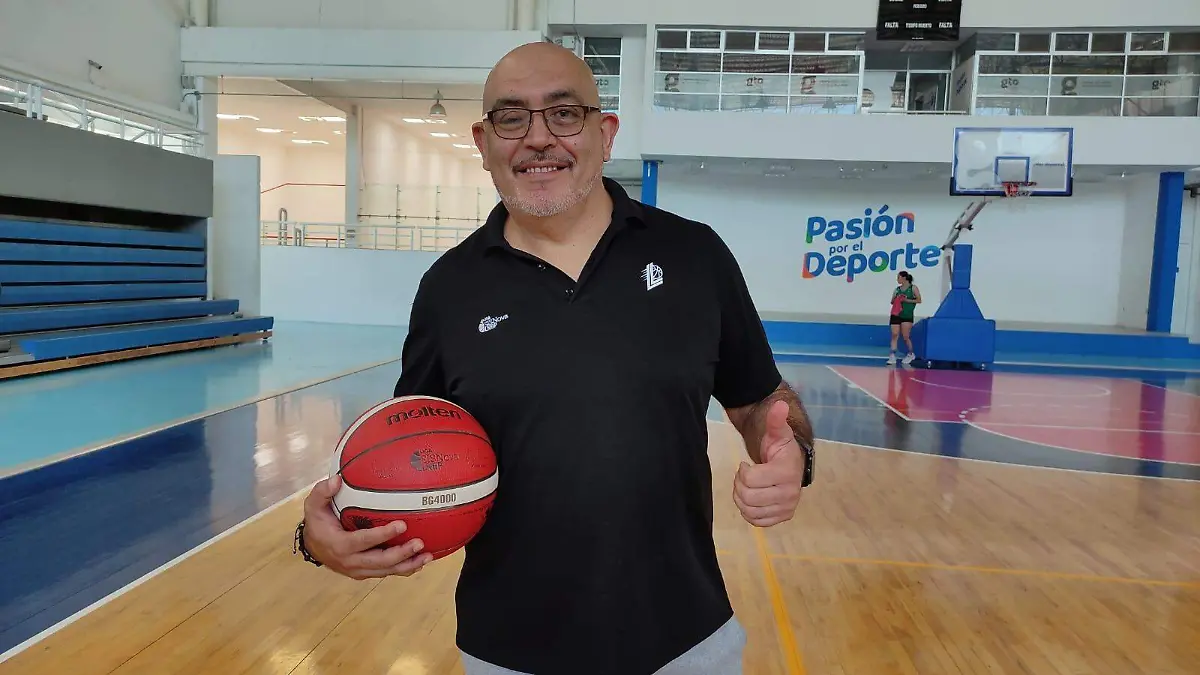 R Vazquez Coach Gorosito