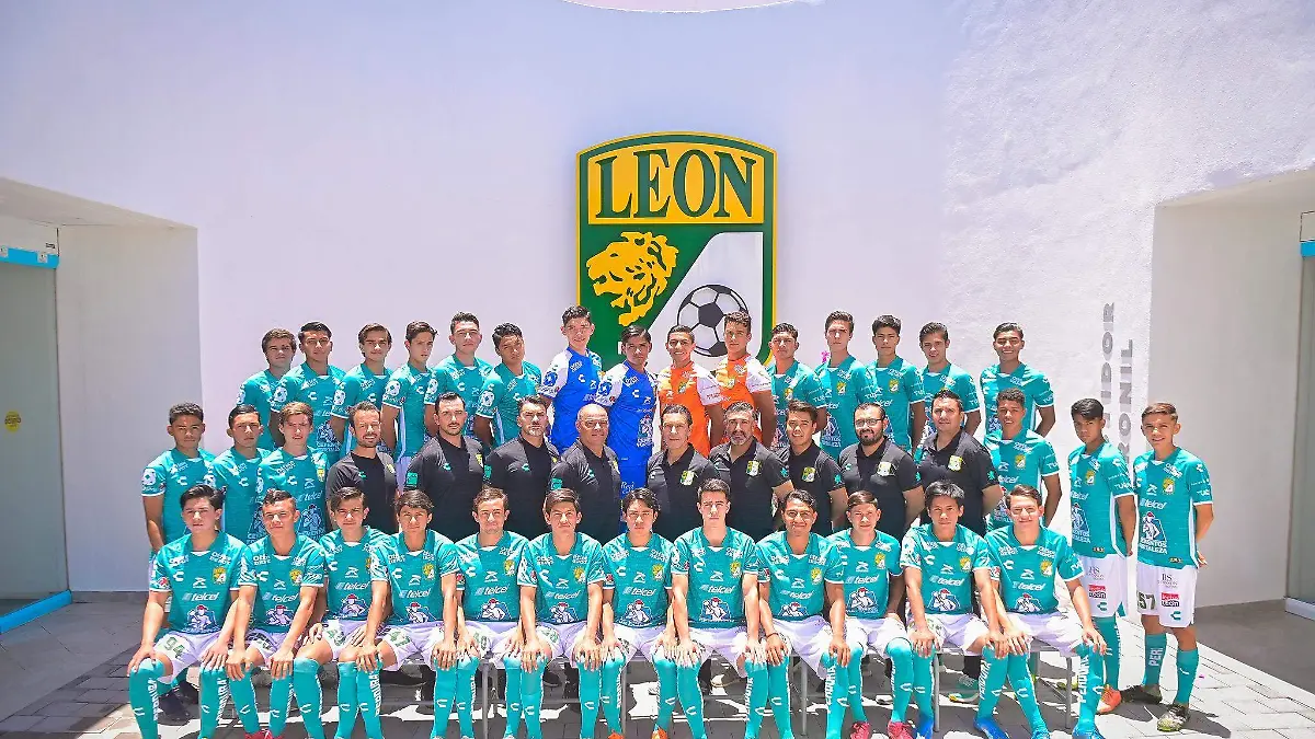 CORTESIA CLUB LEON - LEON HIROSHIMA
