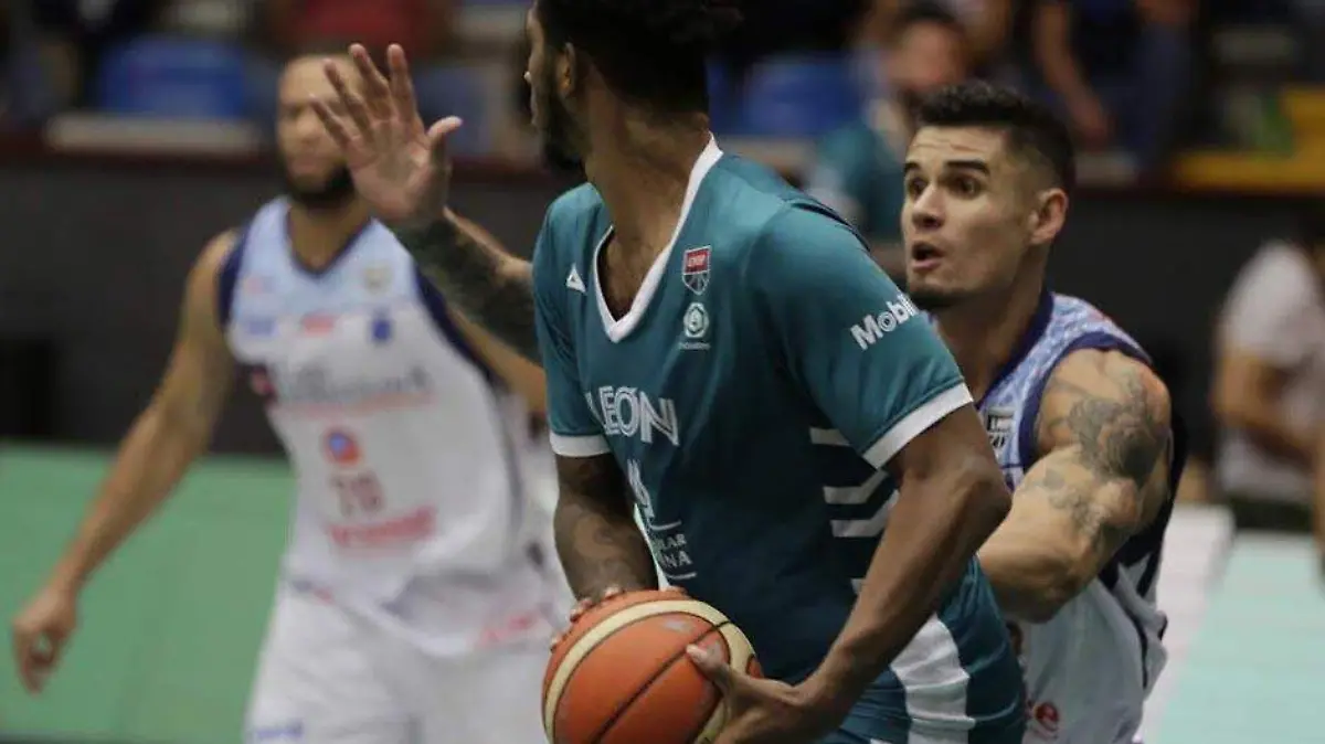 LNBP-Abejas-vs-Libertadores-2-0