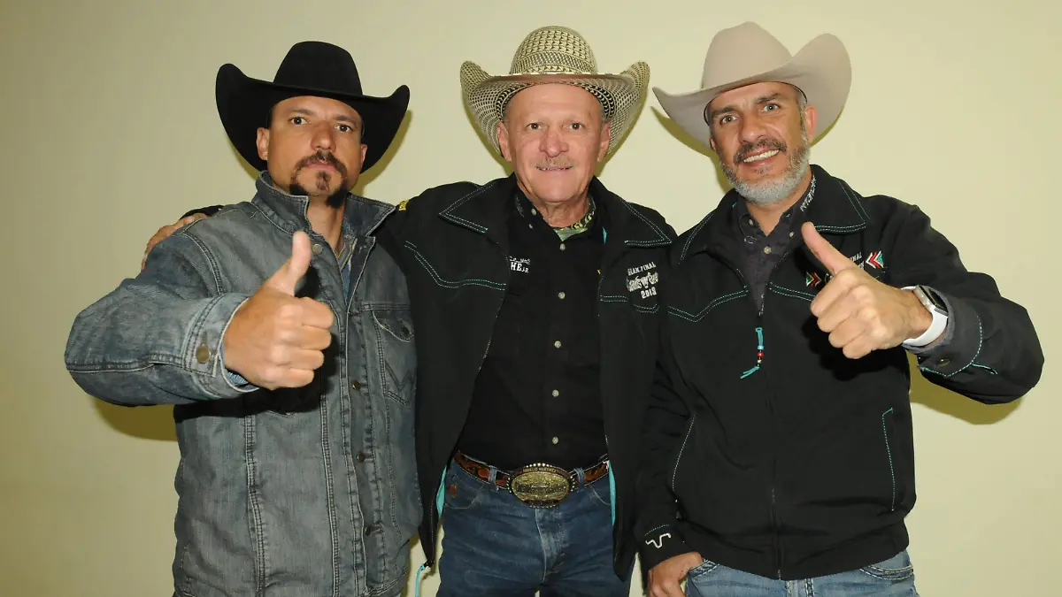 GGARCIA CUERNOS CHUECOS (5)