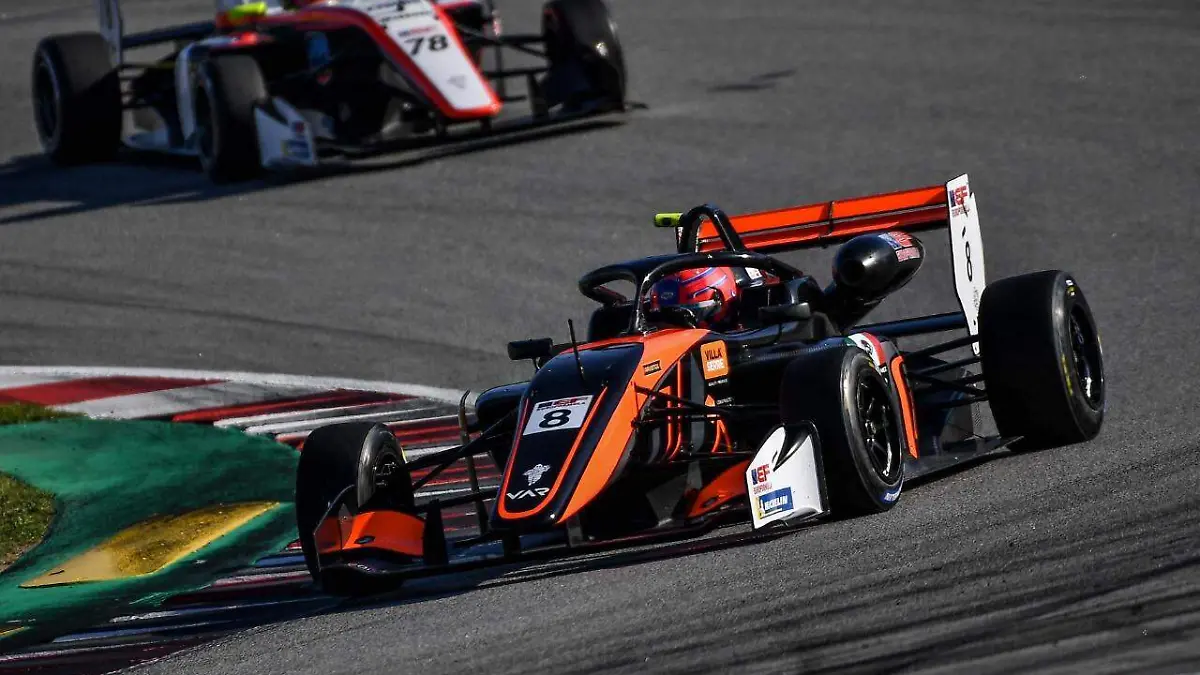 Arrancó-la-temporada-de-Rafa-Villagómez-en-la-FIA-Fórmula-3 (1)