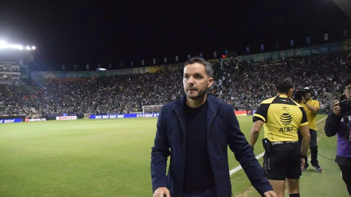 NICOLÁS