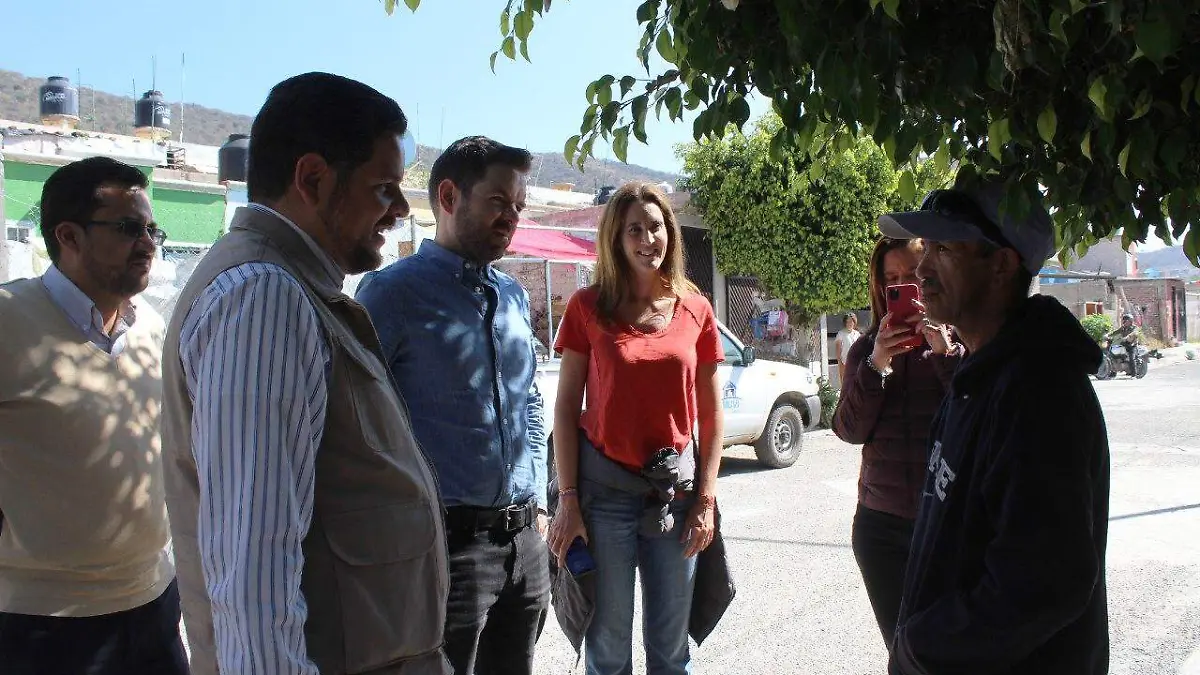 photo5030588021942102121