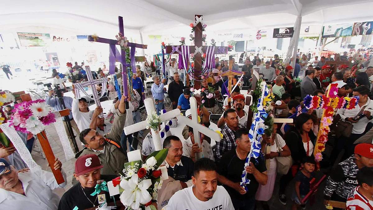 Libia-y-Ale-Día-de-la-Santa-Cruz-3