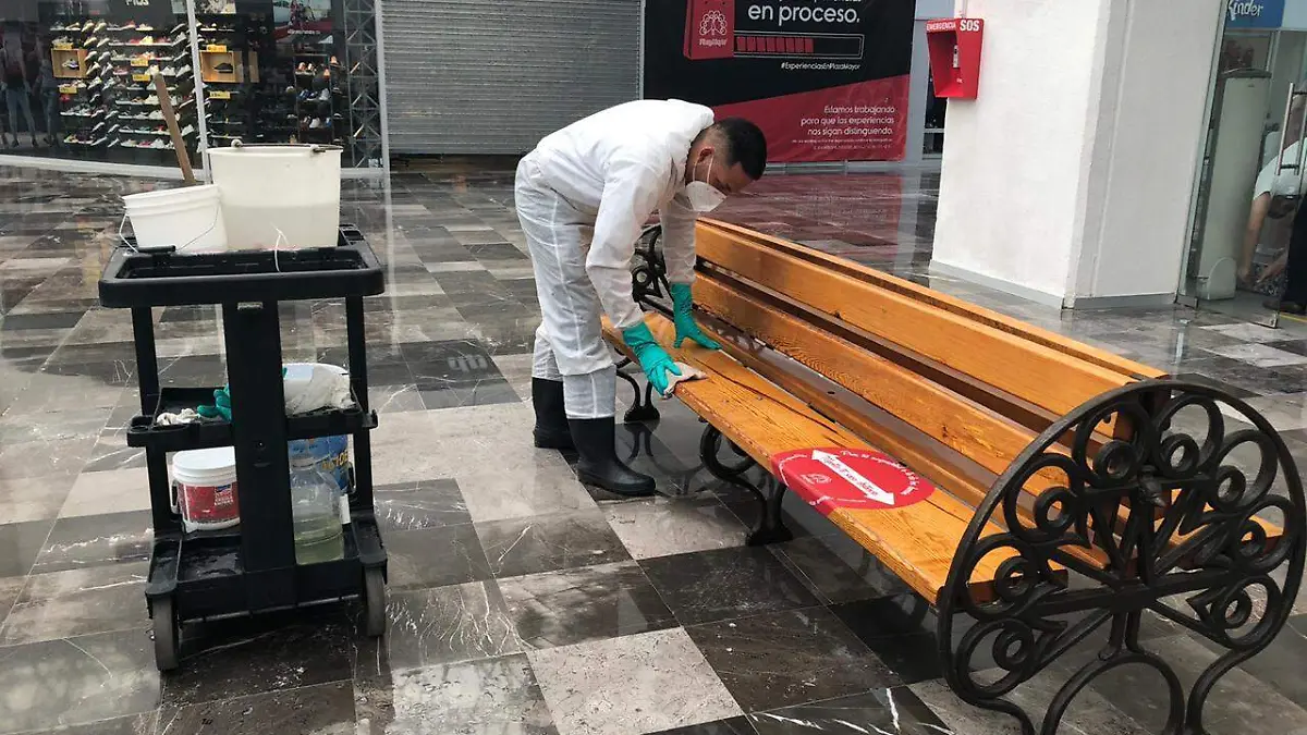 e33f9245-0c80-4c7d-9b9d-f298fb5902d3