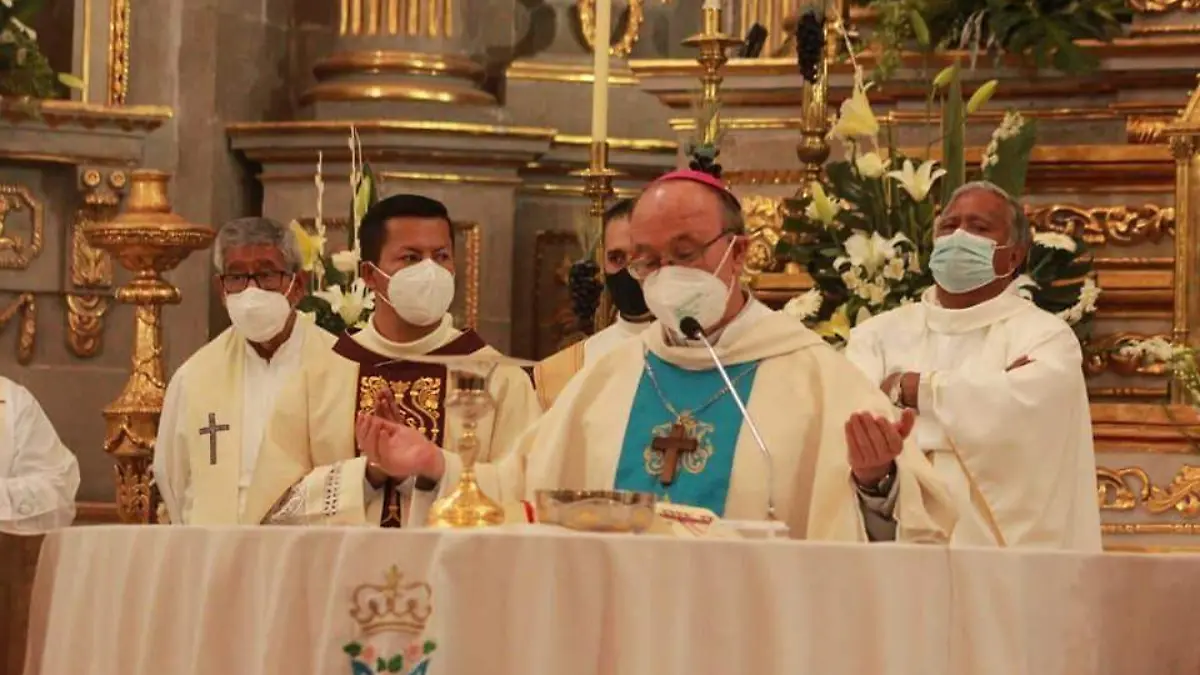 Llama-iglesia-a-candidatos-a-evitar-paternalismo