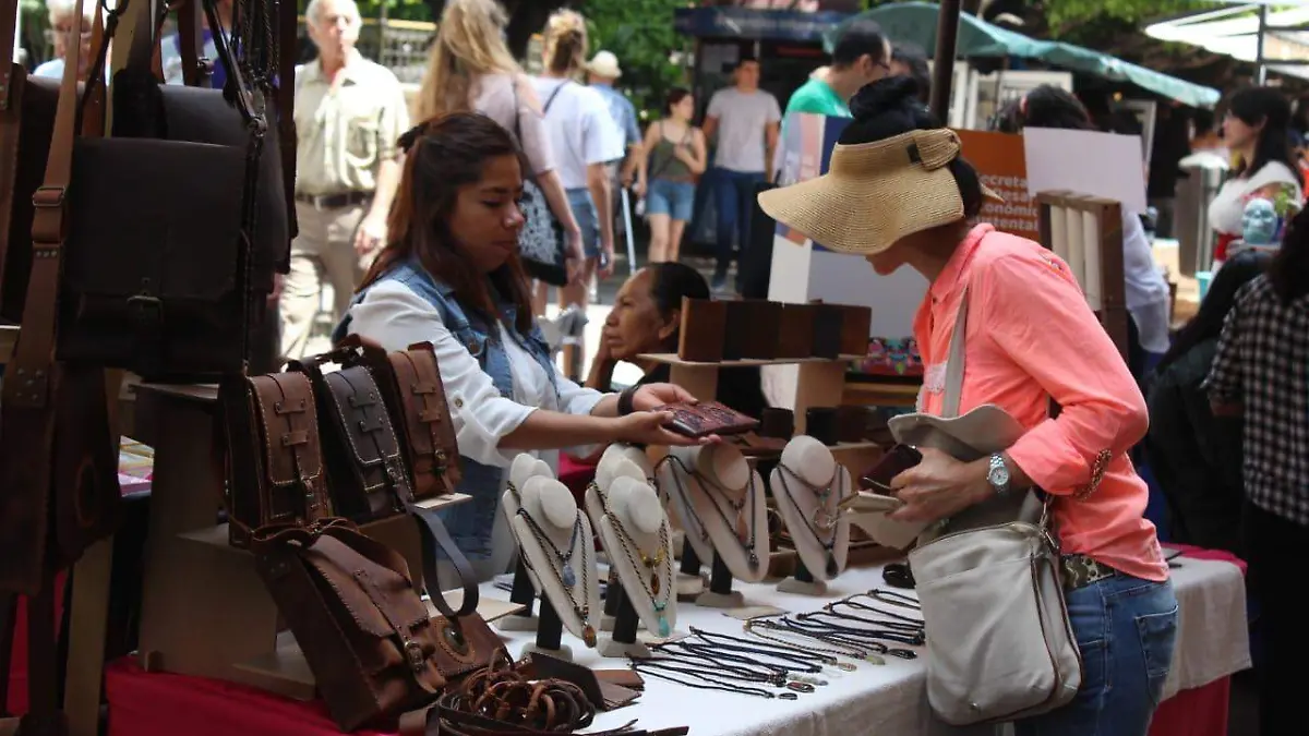 CHRISTIAN MARCA GTO (3)