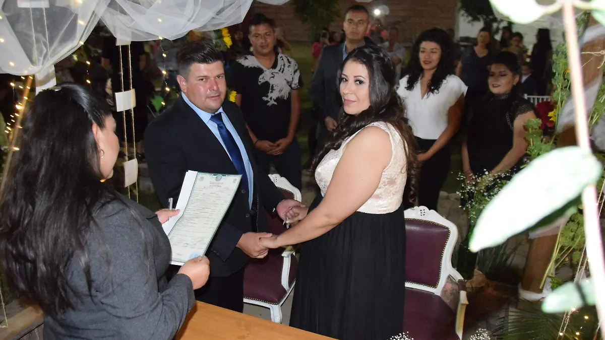 se casan al civil (3)