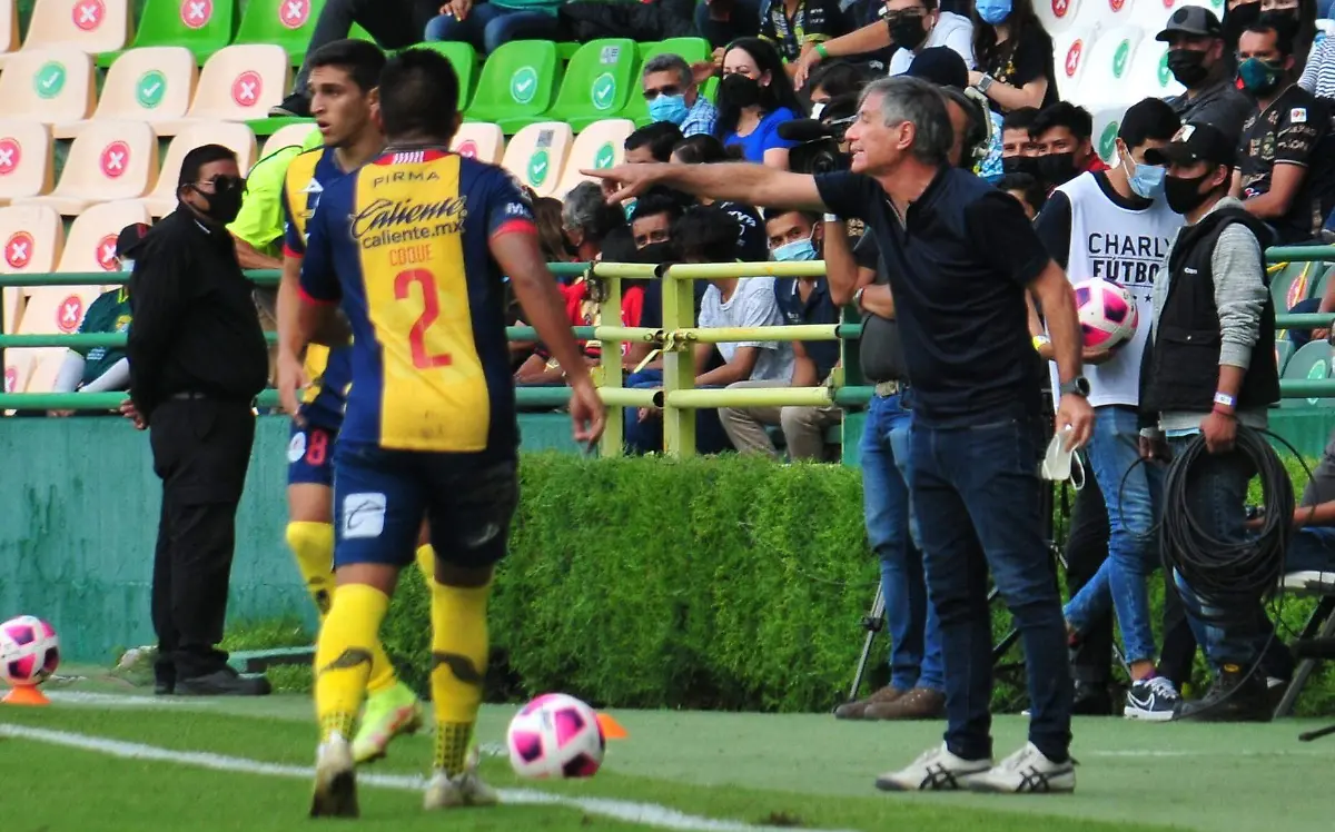 E.CAMACHO - LEÓN HOLAN 3