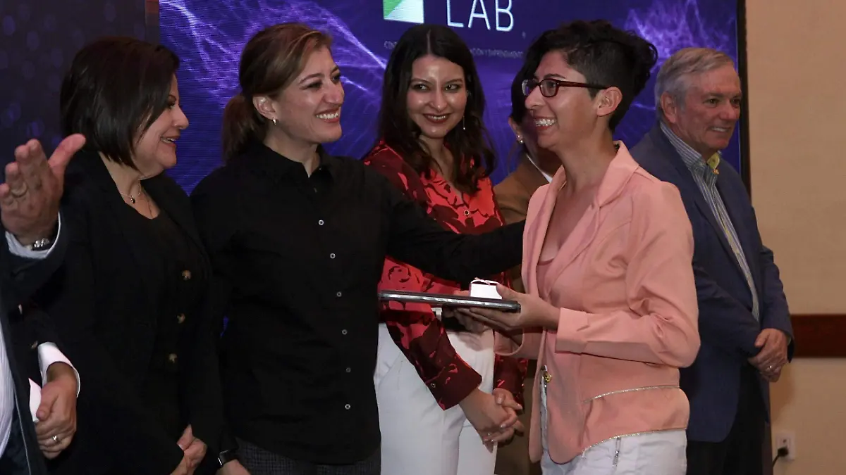 MUJERES-MENTEFACTURA (3)