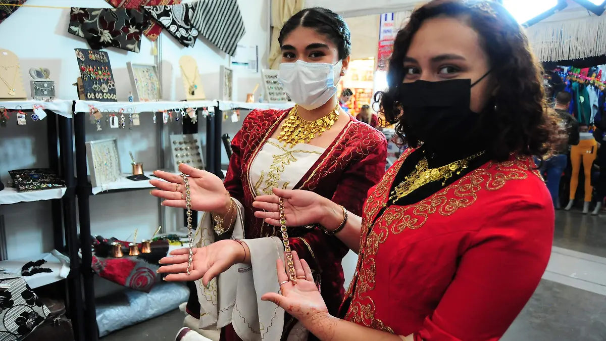 Llevan-un-poco-de-Turquía-a-la-feria (2)