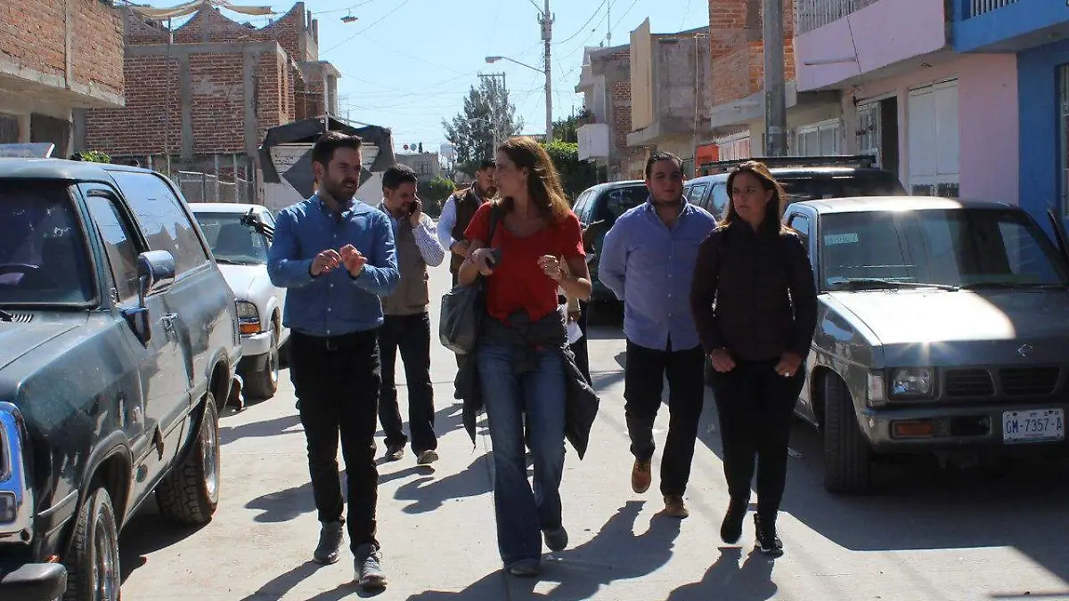 photo5030588021942102118