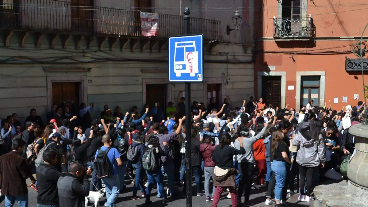 Image 2019-12-07 at 1.08.09 PM