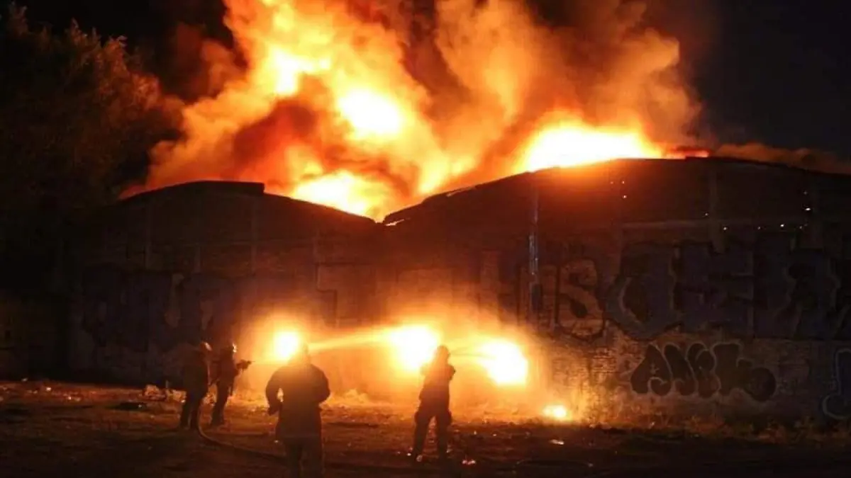 CORTESIA INCENDIO BODEGA (2)