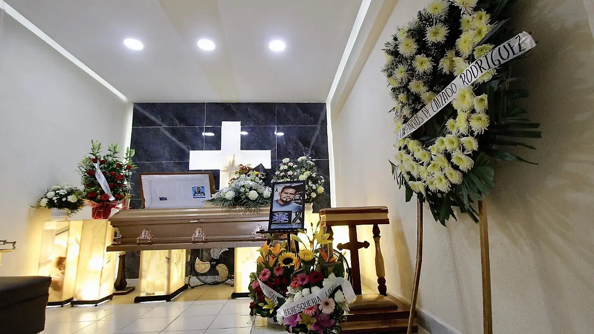 SONIDERO - Fco Meza - El Sol de León (2)