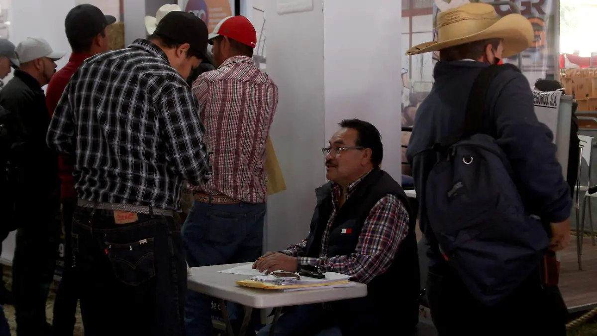 APOYOS-a-GANADEROS  (3)