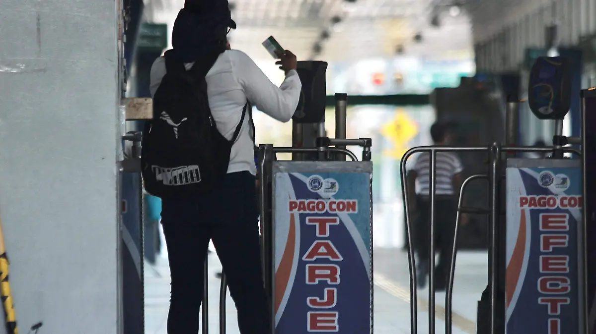 PAGOBUS - Fco Meza - El Sol de León (2)