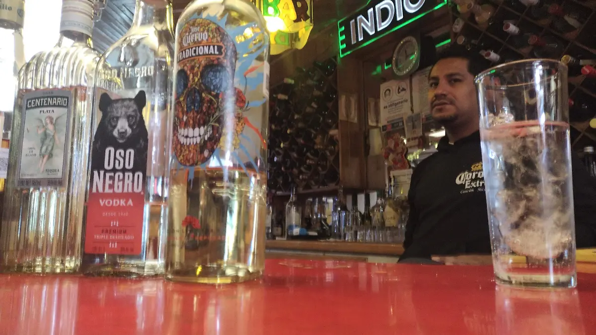 E.CAMACHO - BARES Y CANTINAS  (4)