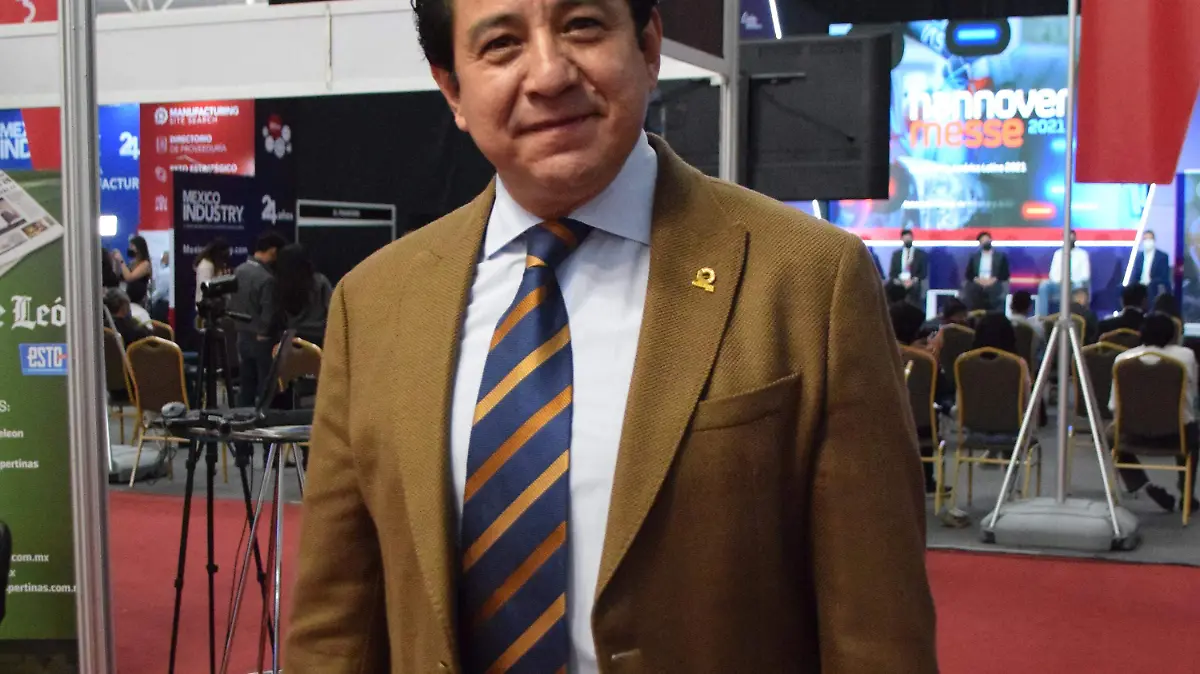 f carmona rene solano