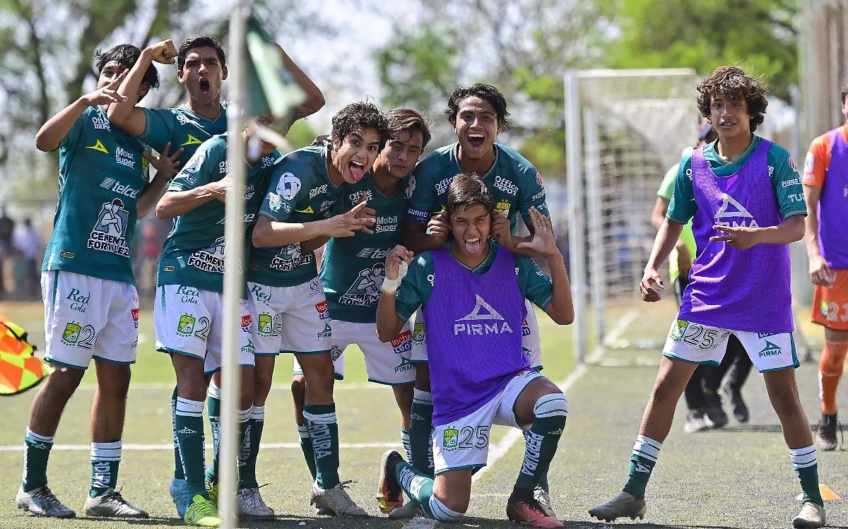 LEON SUB-17